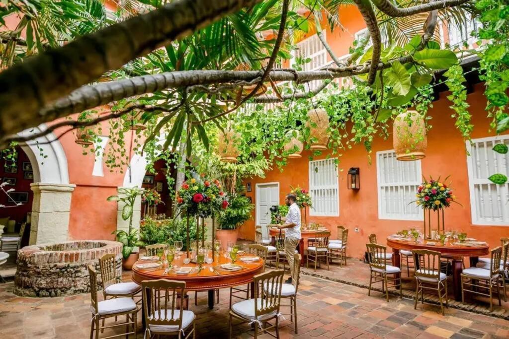 Villa Magnificent Colonial Mansion